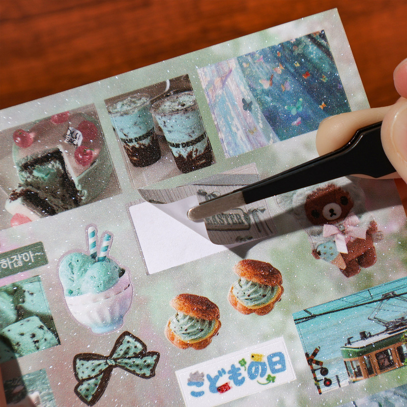 كتاب ملصقات لطيف بتصميم متجر ب - مراجعة Embellishments For Scrapbooking وسعره